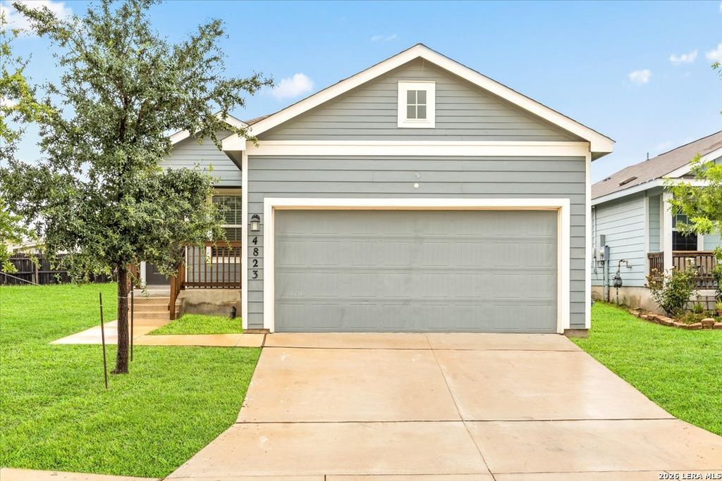 Photo of 4823 Republic View, San Antonio, TX 78222 (MLS # 1992694)