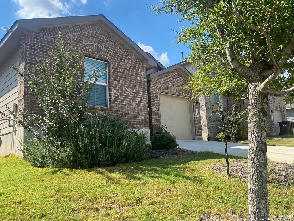 Photo of 917 Cozumel Emerald, San Antonio, TX 78253 (MLS # 1914306)