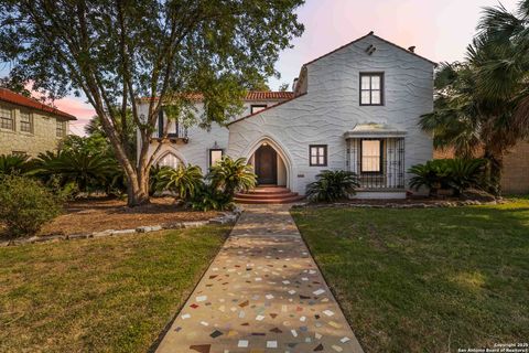 222 Mary Louise San Antonio TX 78201