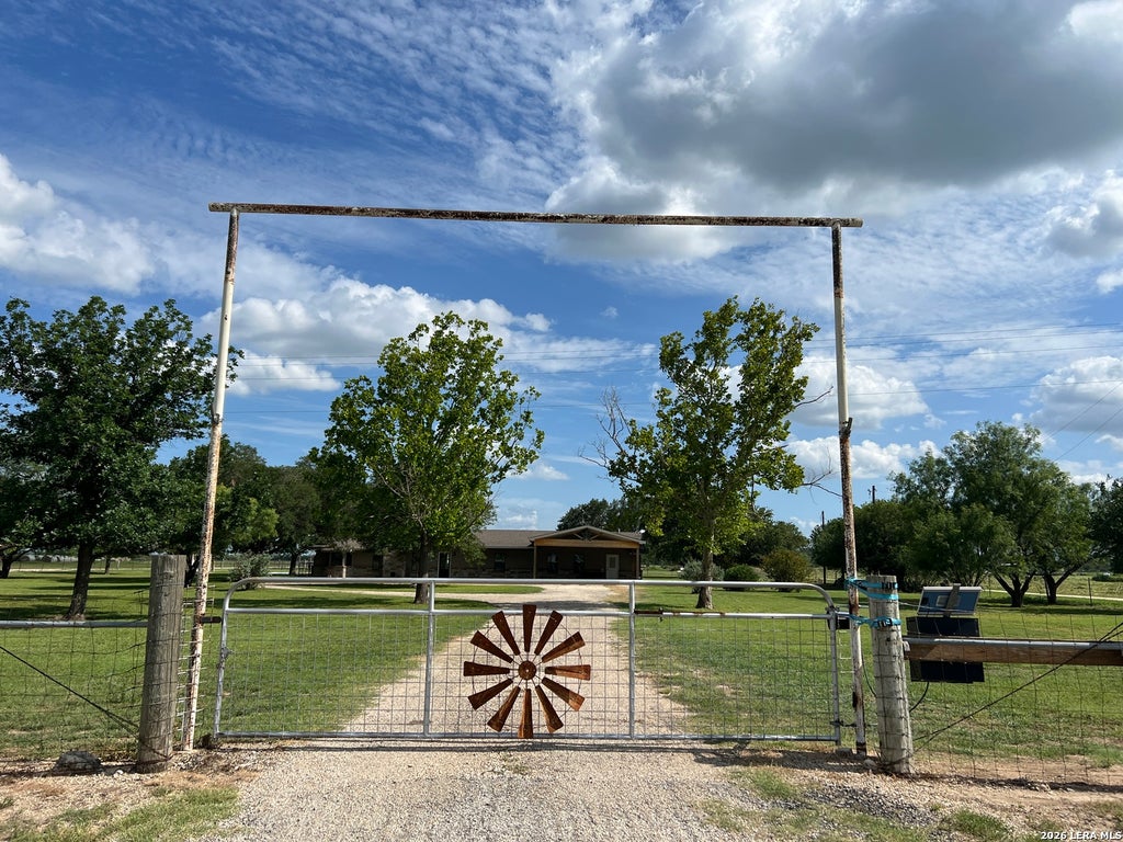 Photo of 1797 W US Highway 90 East, Hondo, TX 78861 (MLS # 1972492)