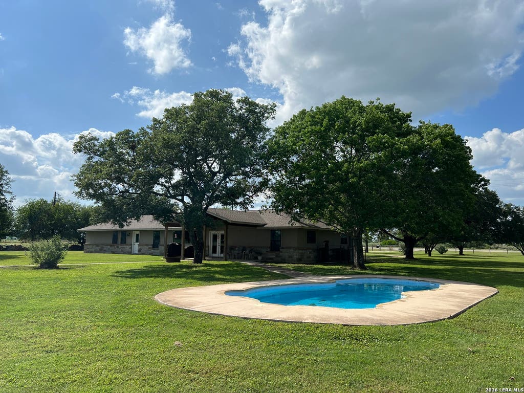 Photo of 1797 W US Highway 90 East, Hondo, TX 78861 (MLS # 1972492)