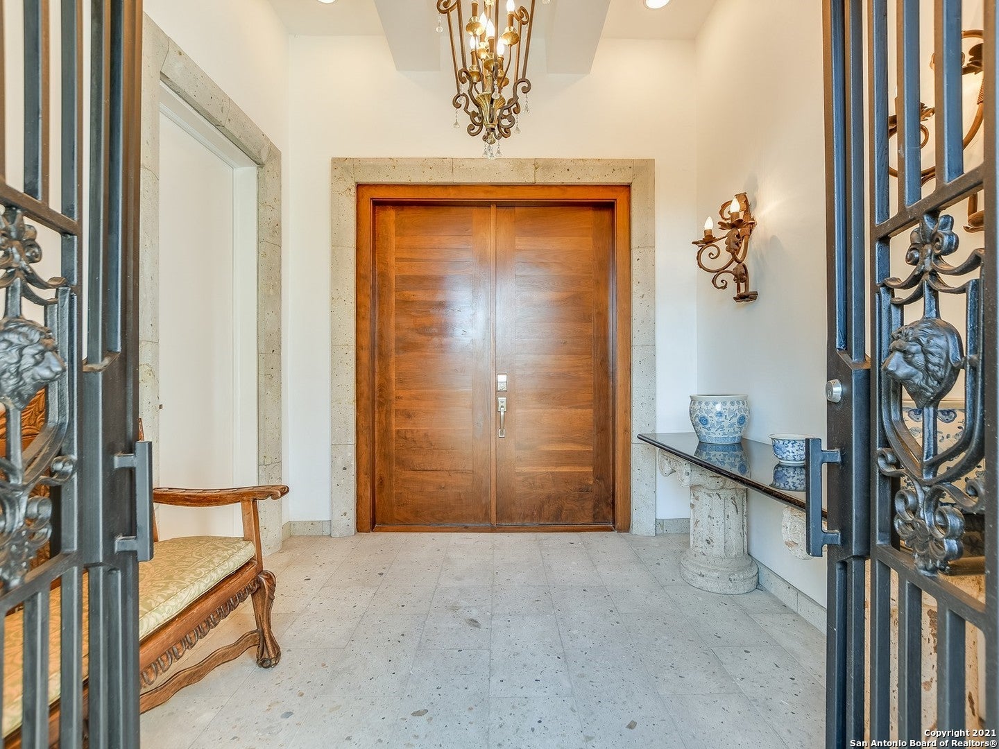 17 Aston Glen