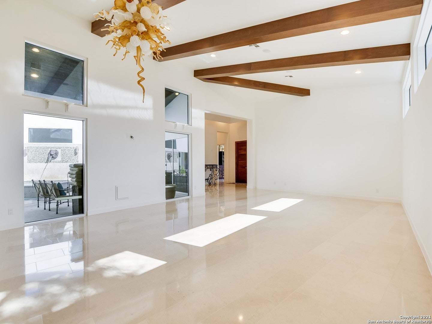 17 Aston Glen