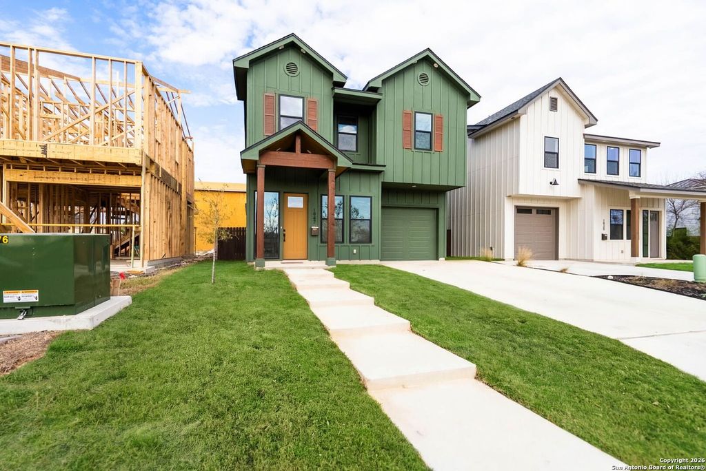 Photo of 1947 W French Pl, San Antonio, TX 78201 (MLS # 1934508)