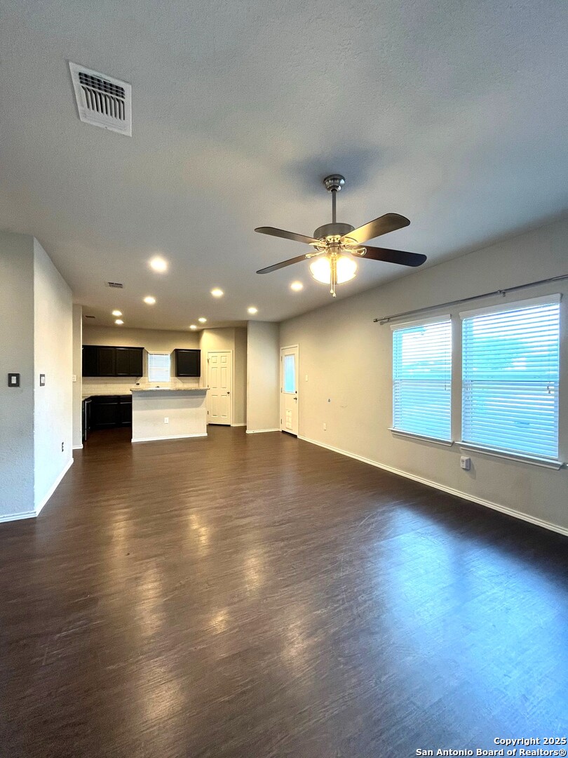 San Antonio, Texas 78223, United States, 3 Bedrooms Bedrooms, ,3 BathroomsBathrooms,Residential,Active,153495