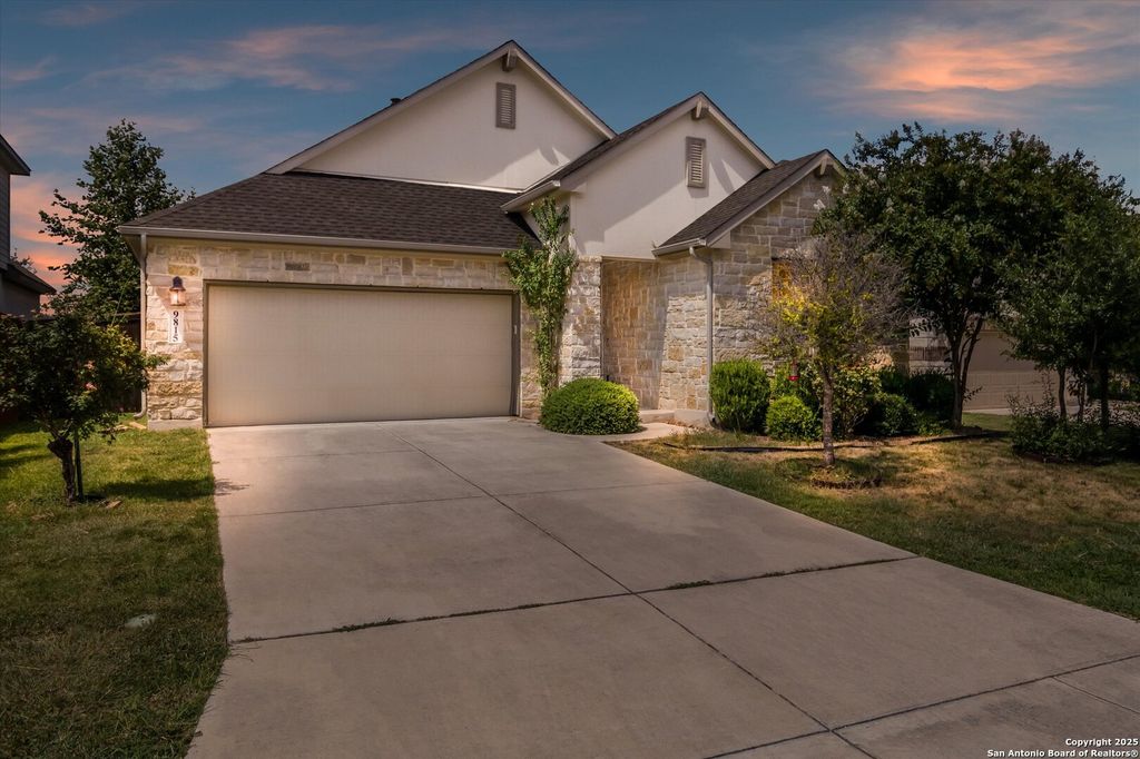 Photo of 9815 Catell, Boerne, TX 78006 (MLS # 1960665)