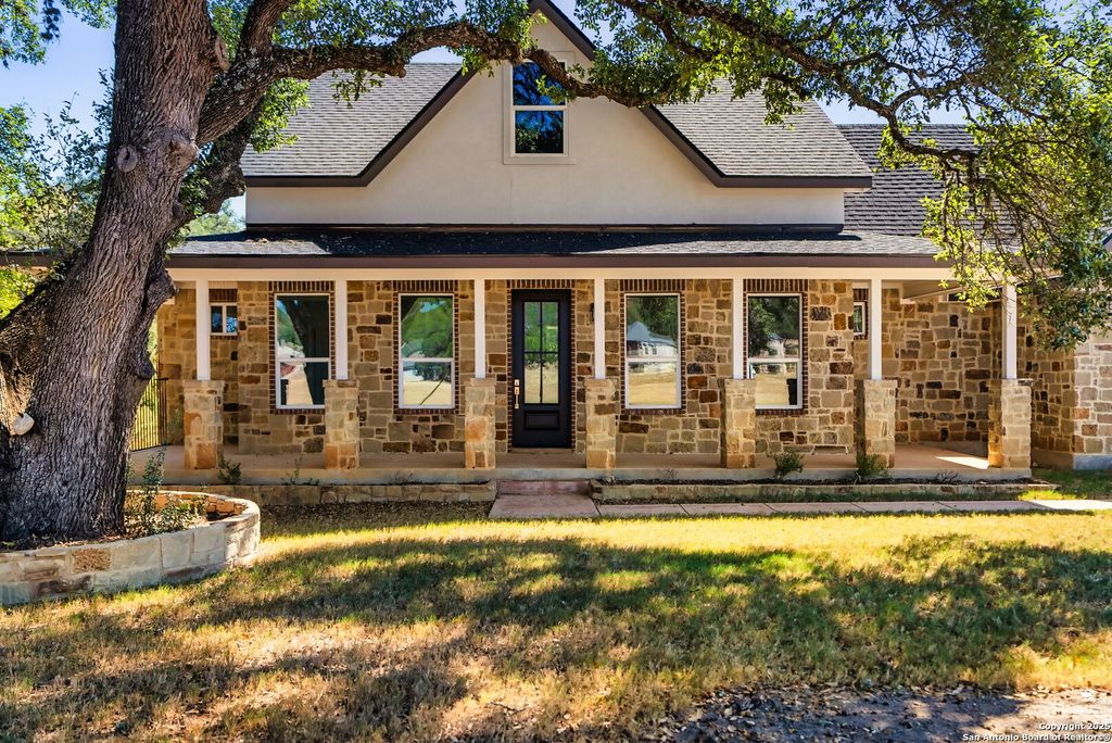 Photo of 310 shayla, Canyon Lake, TX 78133 (MLS # 1907215)