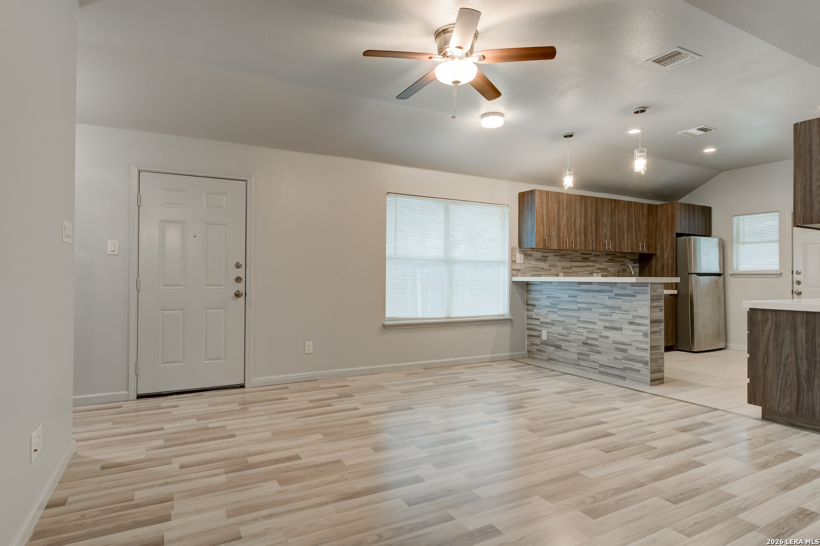 Search 6626 Woodstock