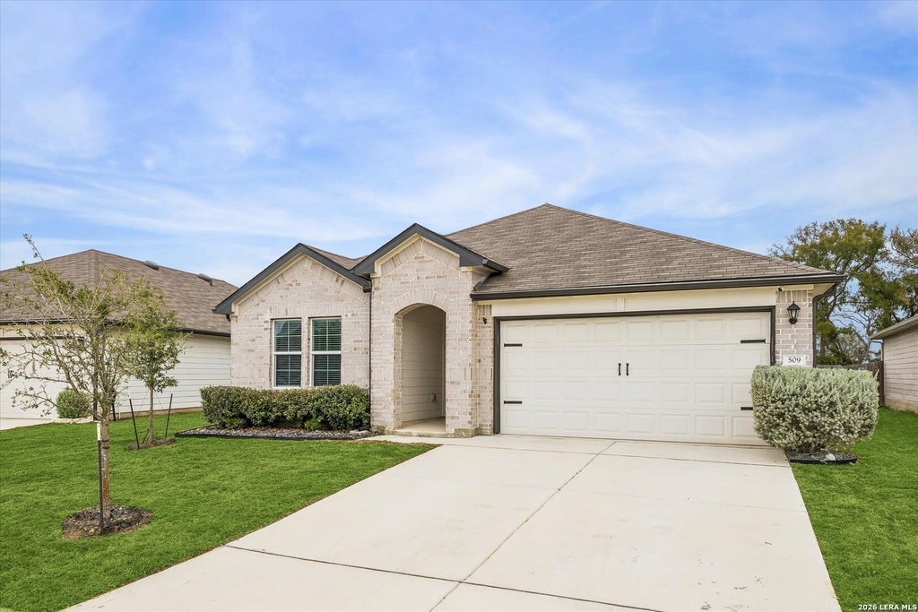 Photo of 509 Chaco Loop, Seguin, TX 78155 (MLS # 2023553)