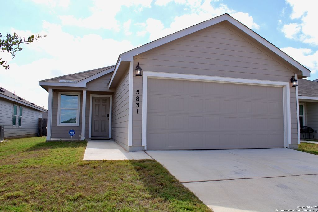 Photo of 5831 Coahulia, Seguin, TX 78155 (MLS # 1923093)