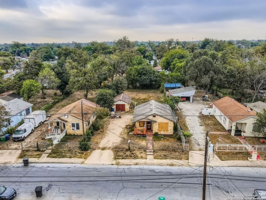 Photo of 416 Hazel, San Antonio, TX 78207 (MLS # 1916933)