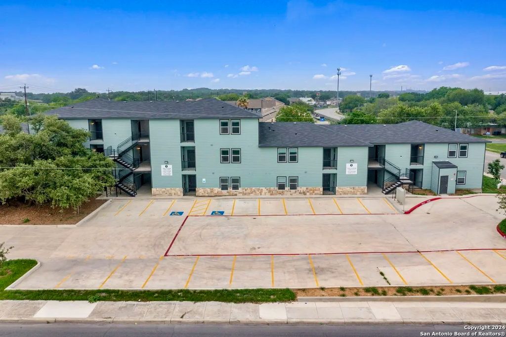 Photo of 903 CANTERBURY 1104 #1104, San Antonio, TX 78228 (MLS # 1998354)