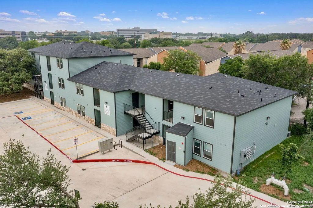 Photo of 903 CANTERBURY 1104 #1104, San Antonio, TX 78228 (MLS # 1998354)