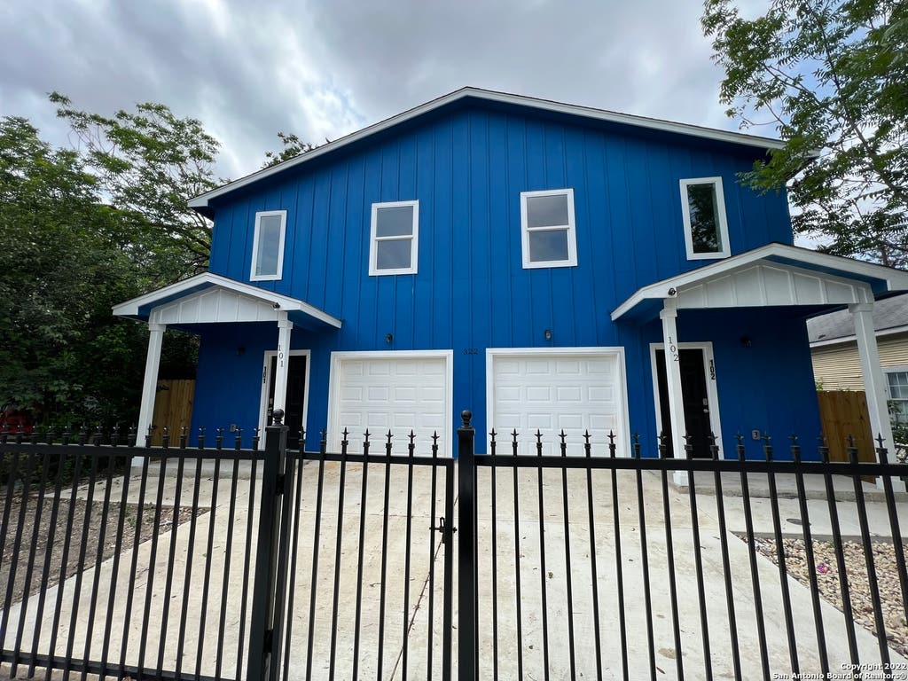 Photo of 322 VINE ST 101 #101, San Antonio, TX 78210 (MLS # 2007936)