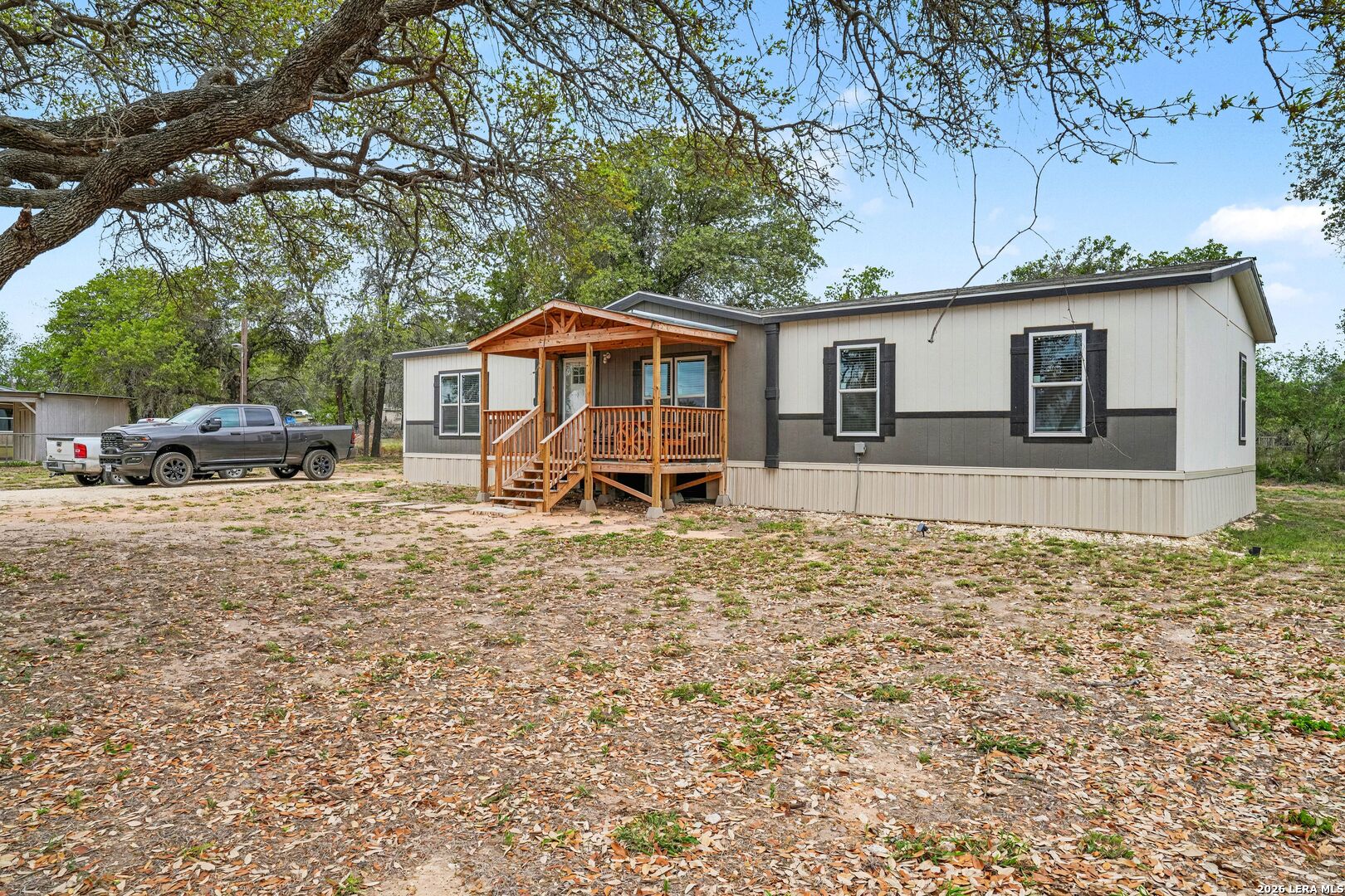 336 County Road 6846, Lytle, TX, 78052