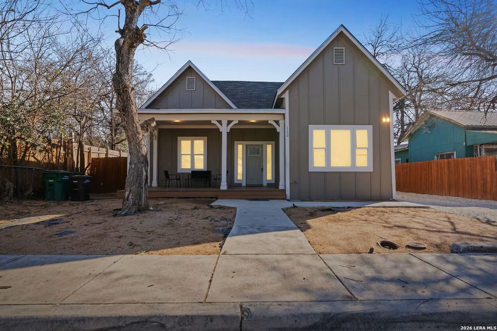 Photo of 112 Hill St, San Antonio, TX 78212 (MLS # 1973325)