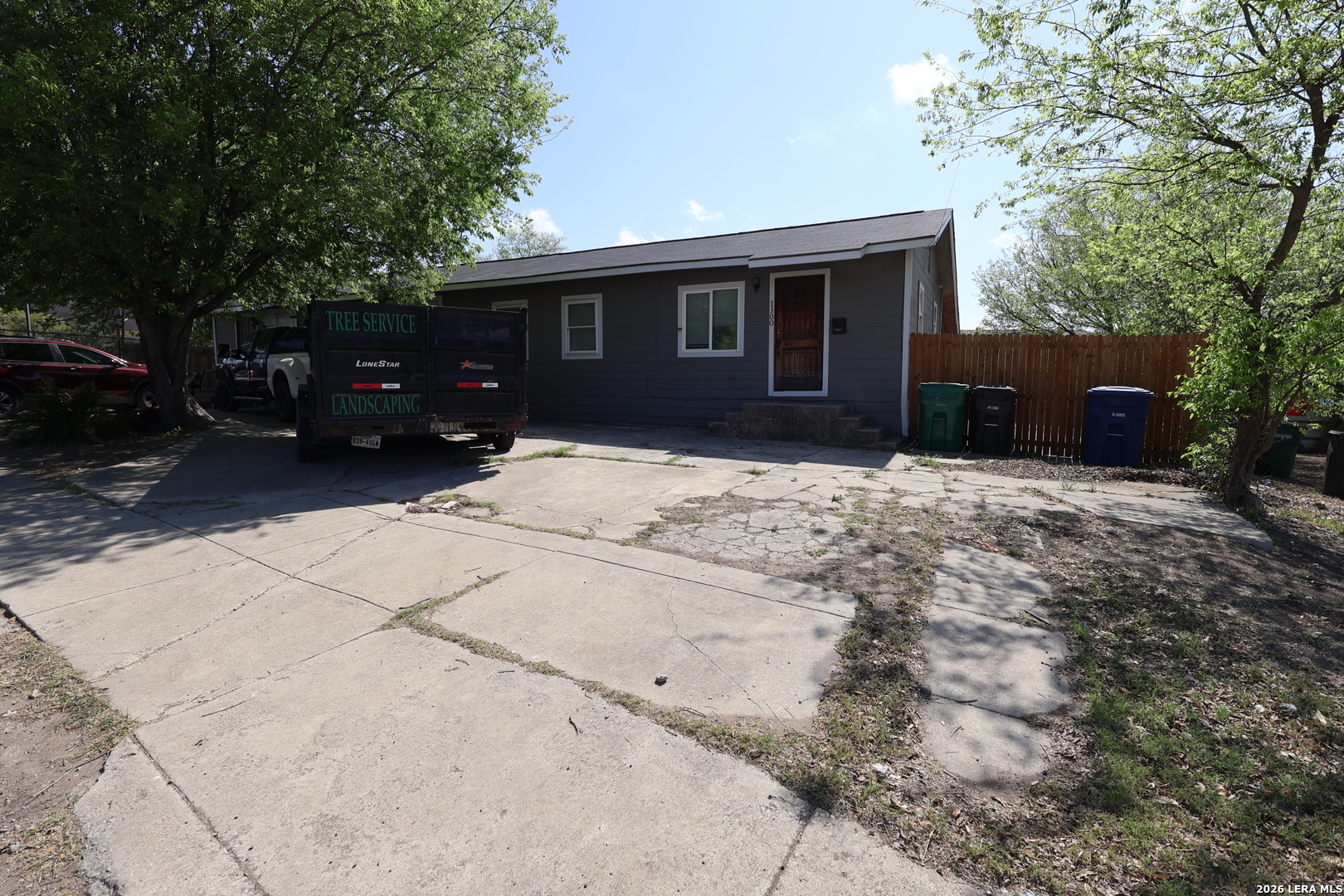 Photo 1 of 20 — 1300 NORFLEET ST, San Antonio, TX 78208