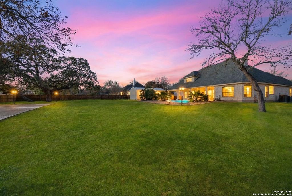 Photo of 140 Legacy Trail Dr, La Vernia, TX 78121 (MLS # 1932264)