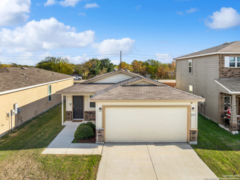 227 Elderberry New Braunfels TX 78130