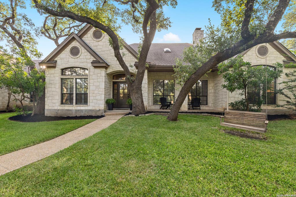 Photo of 29357 Raintree Rdg, Boerne, TX 78015 (MLS # 2006654)