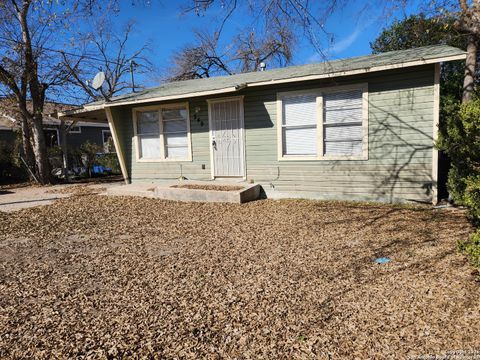 Photo of 549 W Harlan, San Antonio, TX 78214 (MLS # 1935112)