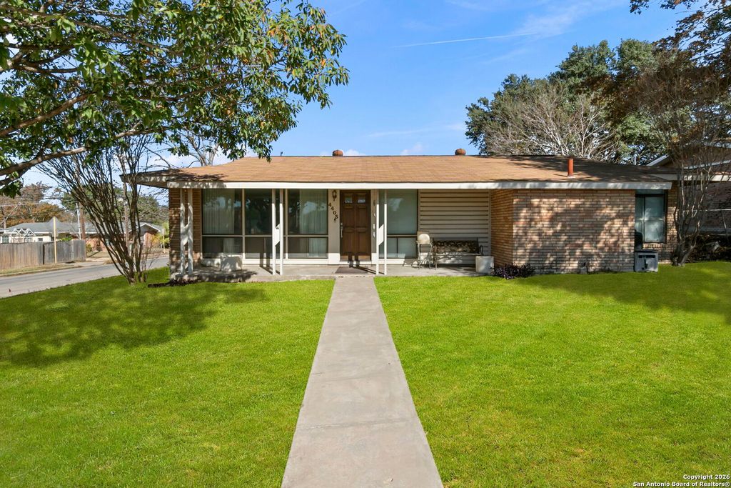 Photo of 4403 Diamondhead Dr, San Antonio, TX 78218 (MLS # 1934498)