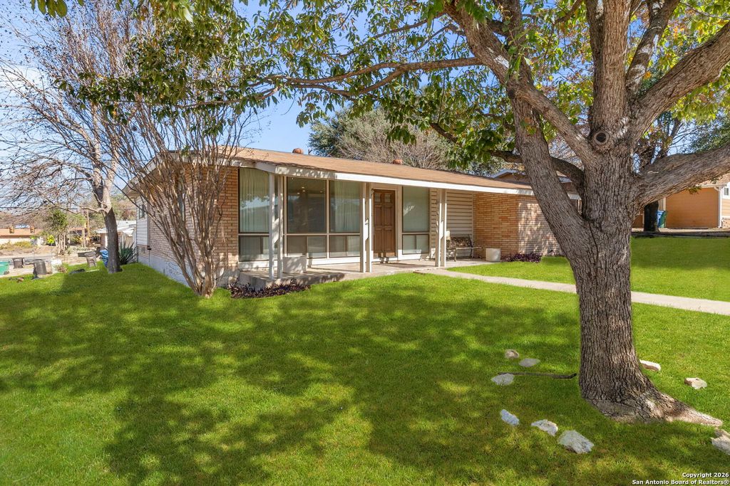 Photo of 4403 Diamondhead Dr, San Antonio, TX 78218 (MLS # 1934498)