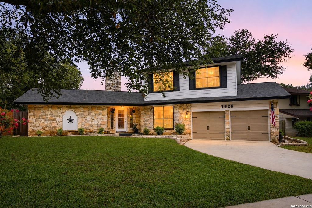Photo of 7626 Tippit Trl, San Antonio, TX 78240 (MLS # 1993367)