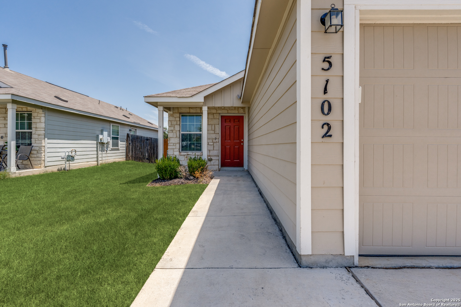 5102 Everett Loop