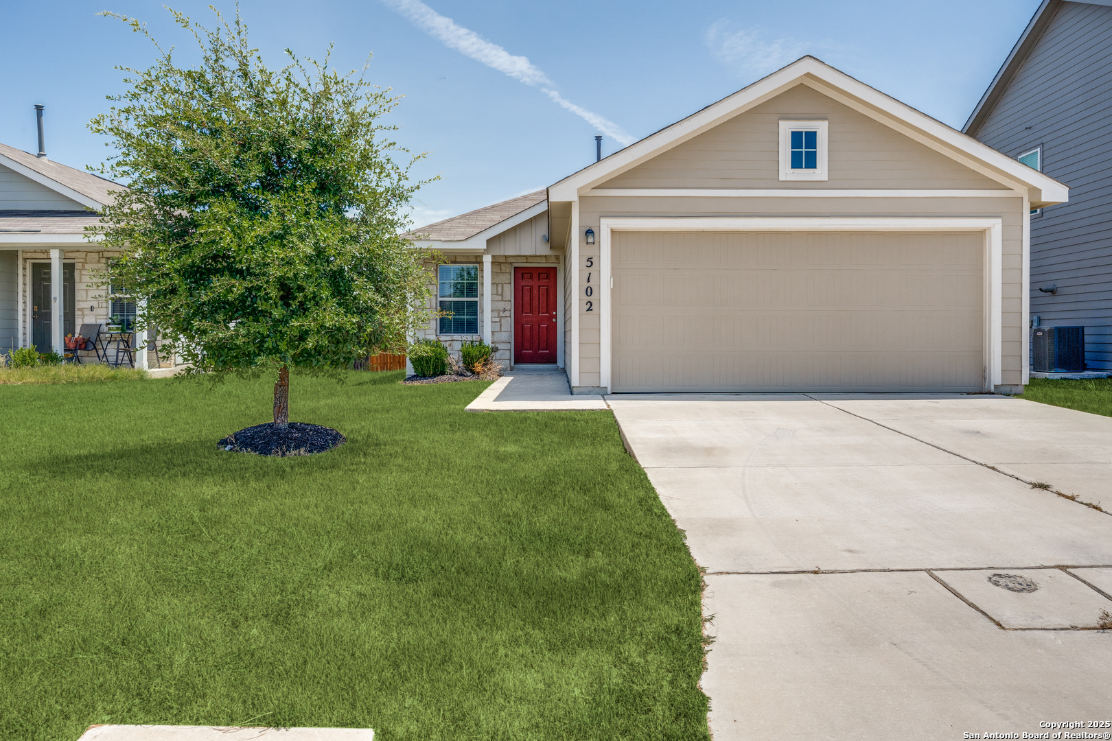 5102 Everett Loop