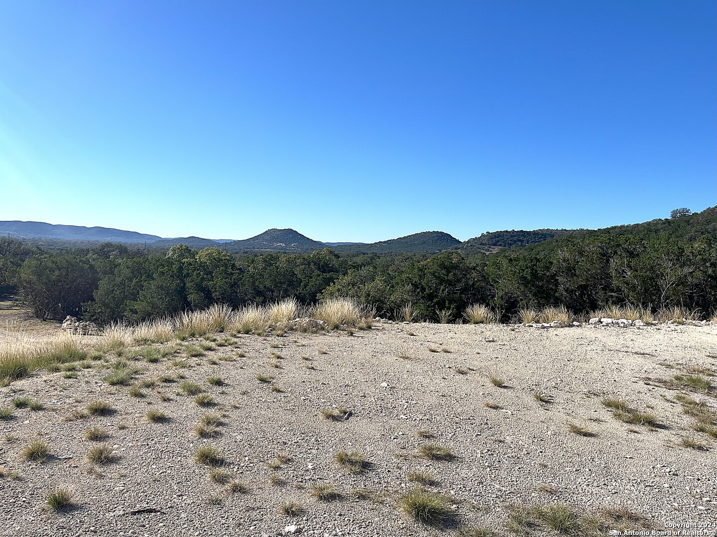 2763 E ranch road 337