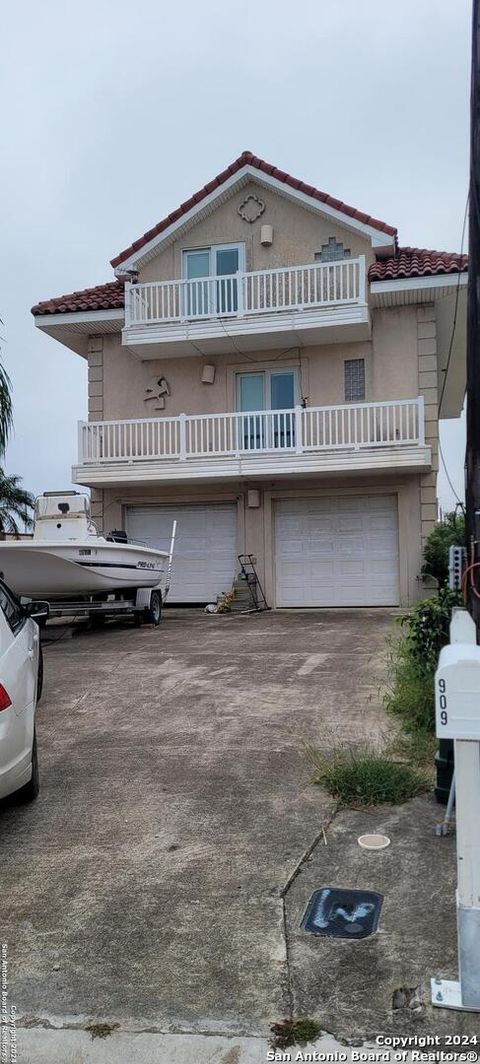 A home in Port Isabel