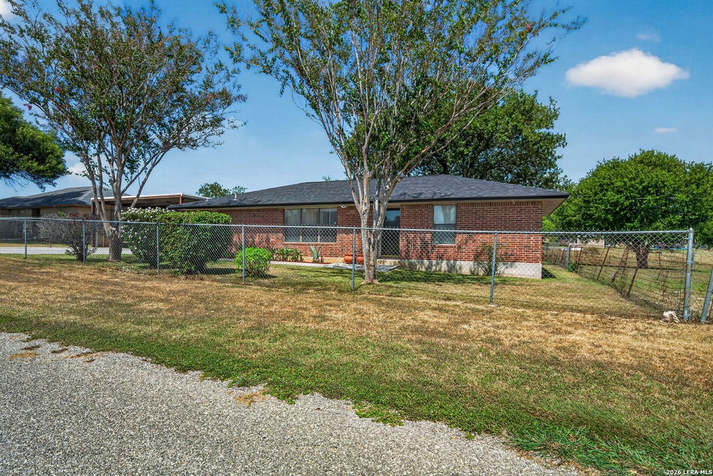 Photo of 325 WENDY LN, Seguin, TX 78155 (MLS # 2010139)