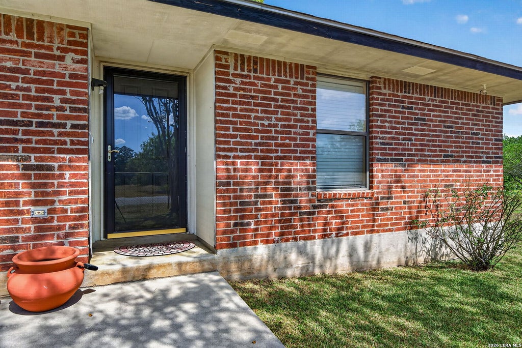 Photo of 325 WENDY LN, Seguin, TX 78155 (MLS # 2010139)