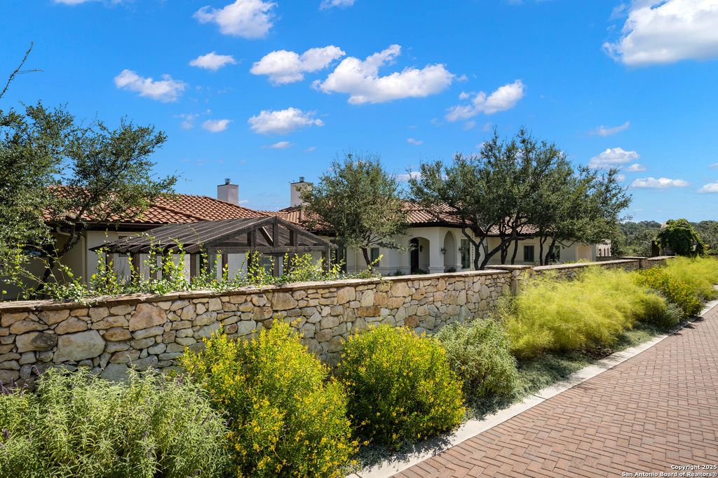 Photo of 24209 Scenic Loop, San Antonio, TX 78255 (MLS # 1915953)