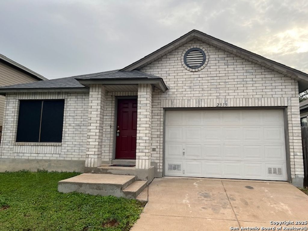 Photo of 2319 Dalhart Pass, San Antonio, TX 78245 (MLS # 1880920)