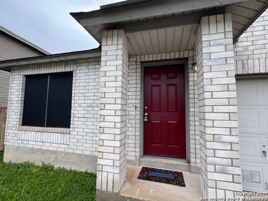 Photo of 2319 Dalhart Pass, San Antonio, TX 78245 (MLS # 1880920)