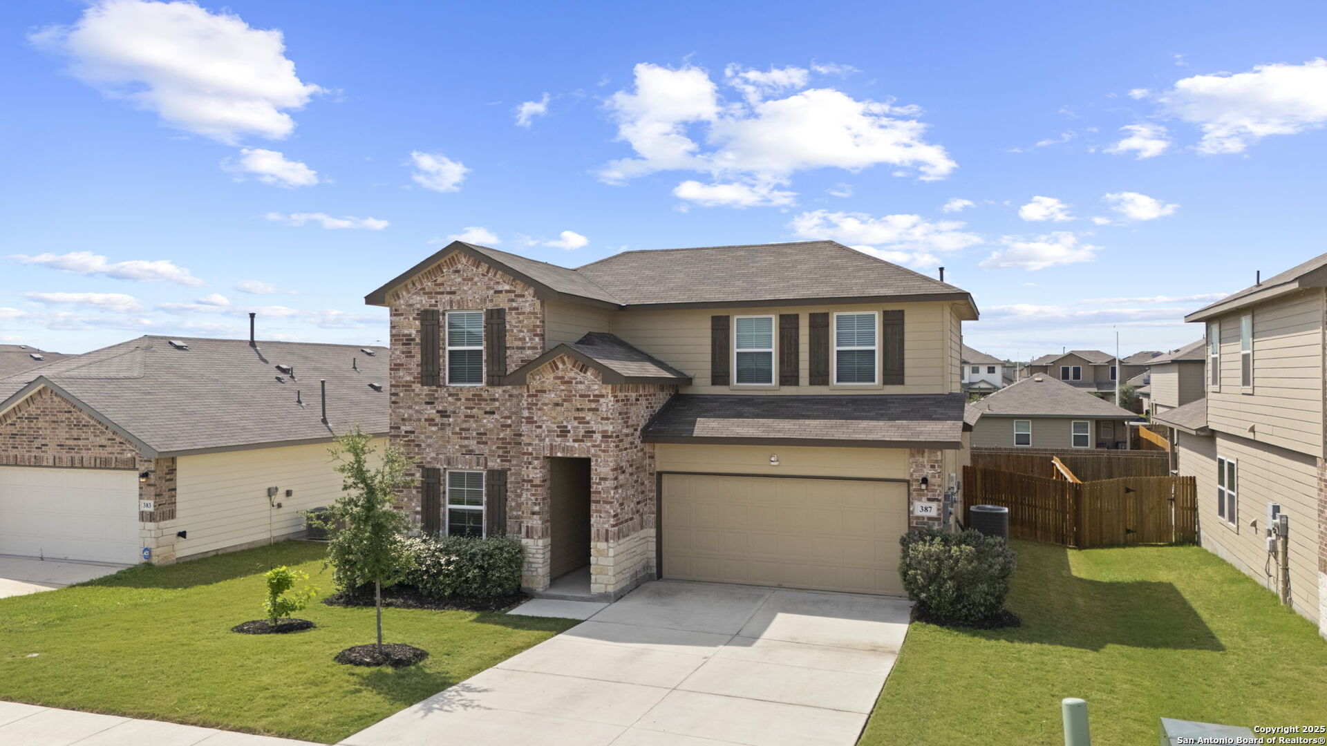 387 Pebble Creek