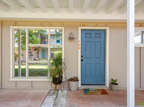 Property photo of 255 E Rampart Dr 109, San Antonio, TX 78216