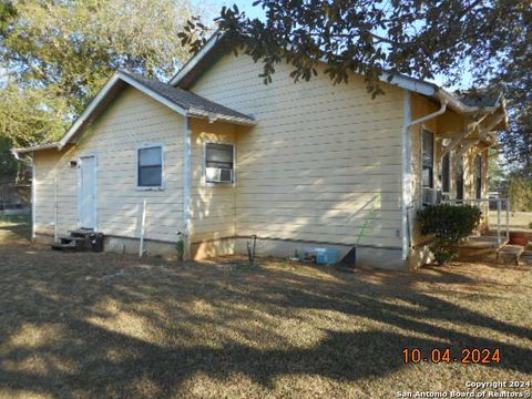 A home in Jourdanton