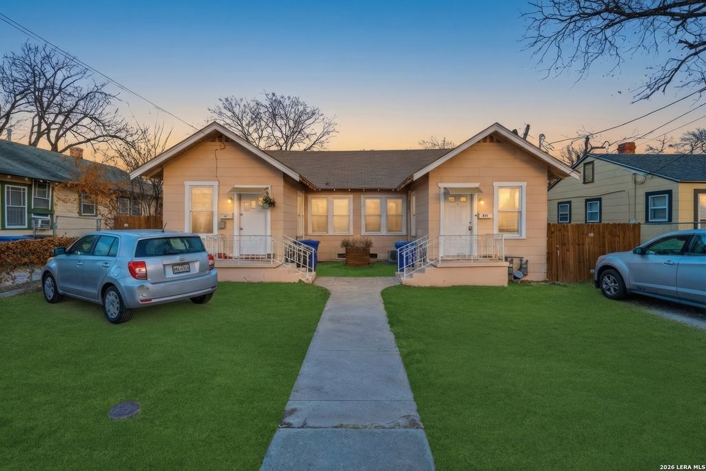 Photo of 411 canton, San Antonio, TX 78202 (MLS # 1942440)
