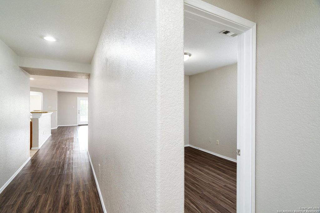 Photo of 910 TRILBY, San Antonio, TX 78253 (MLS # 1934448)