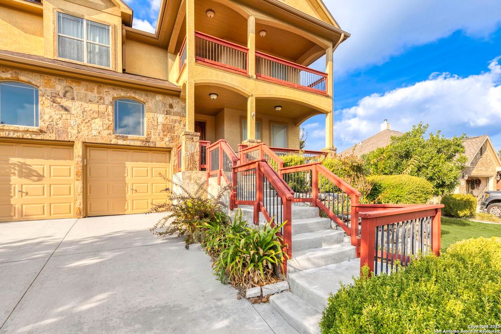 Photo of 1007 BOULDER CYN, San Antonio, TX 78260 (MLS # 1796176)