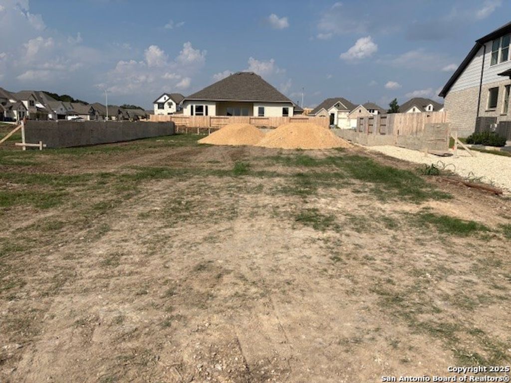 Photo of 137 Ramsdale Way, Cibolo, TX 78108 (MLS # 1870586)