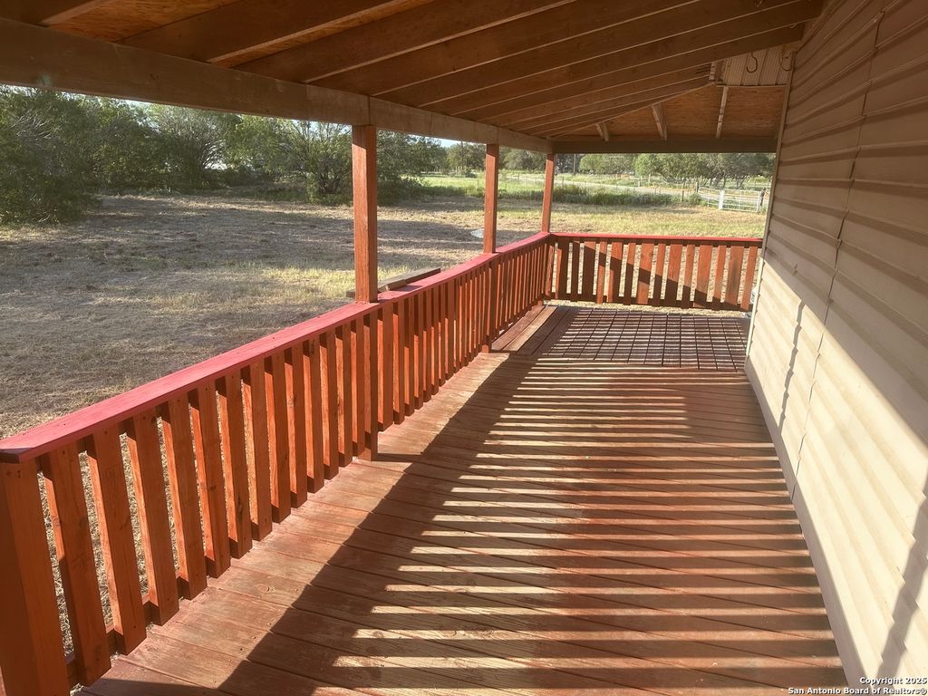 Photo of 115 Terrace Hill, Floresville, TX 78114 (MLS # 1886339)