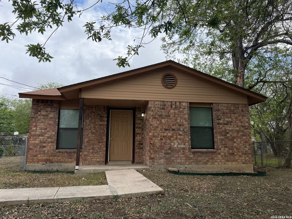 Photo of 1413 W Mayfield, San Antonio, TX 78211 (MLS # 1956949)