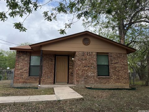 Photo of 1413 W Mayfield, San Antonio, TX 78211 (MLS # 1956949)