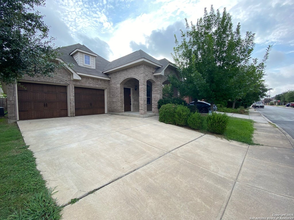 Photo of 12027 Mill Berger, San Antonio, TX 78254 (MLS # 1990643)