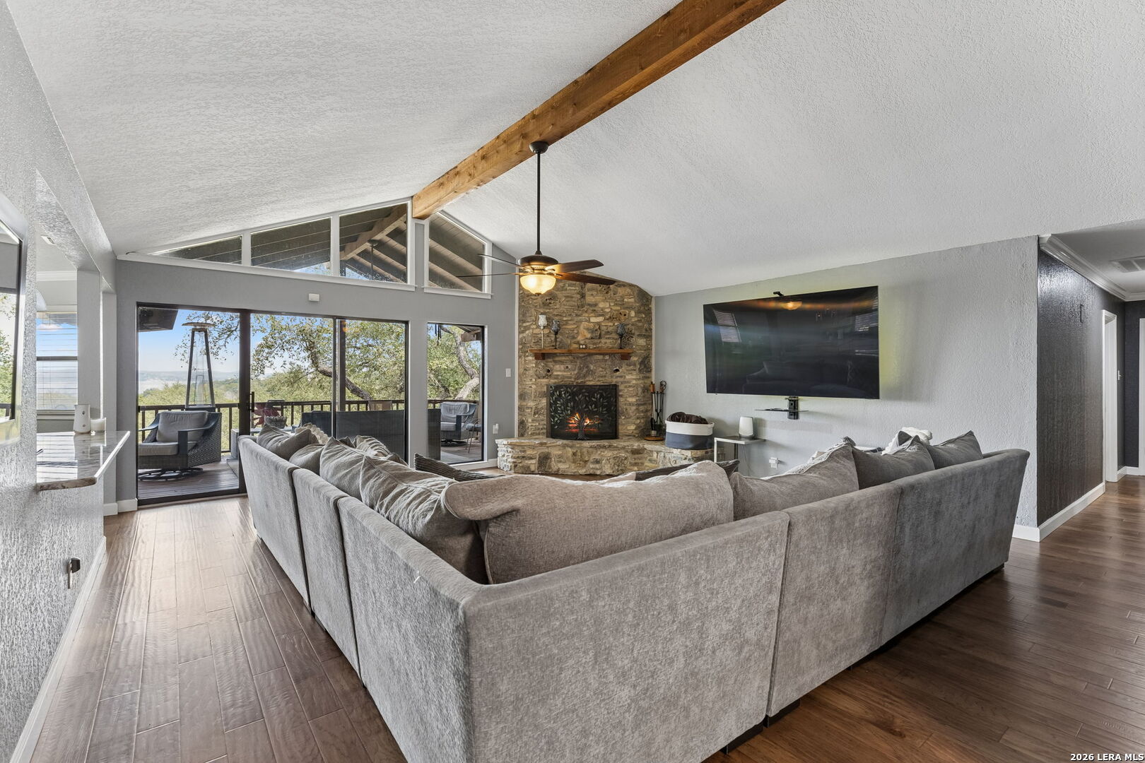 157 Lorne