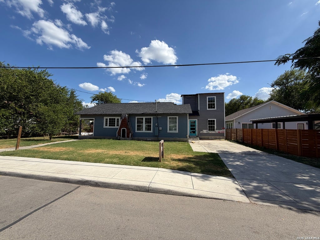 Photo of 1122 Delaware st, San Antonio, TX 78210 (MLS # 2011173)